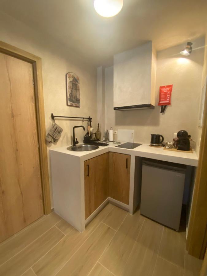 Aristi Boutique Stonehouse With Attic Apartment ภายนอก รูปภาพ