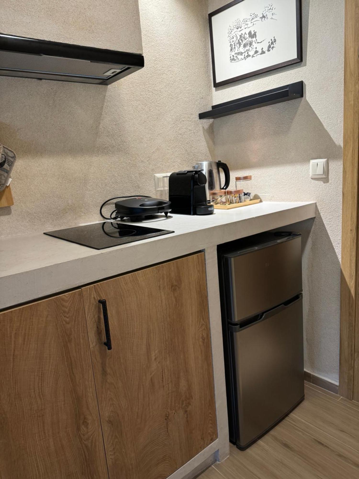 Aristi Boutique Stonehouse With Attic Apartment ภายนอก รูปภาพ